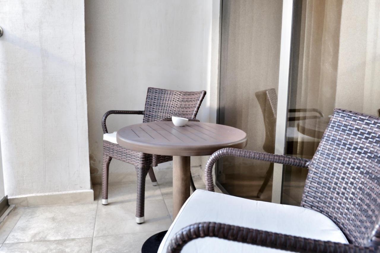 Colosseum Marina Hotel Batumi Luaran gambar