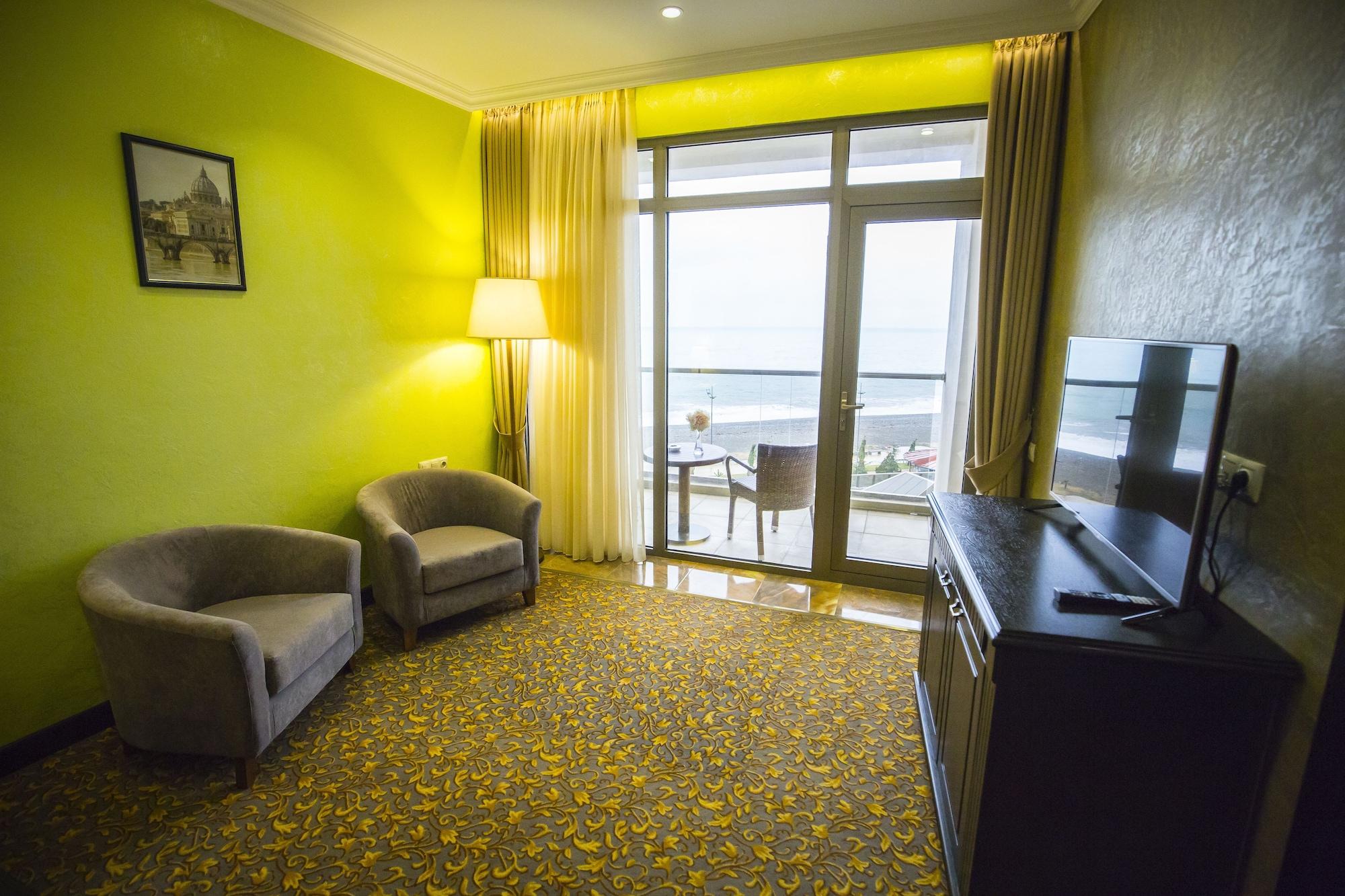 Colosseum Marina Hotel Batumi Luaran gambar