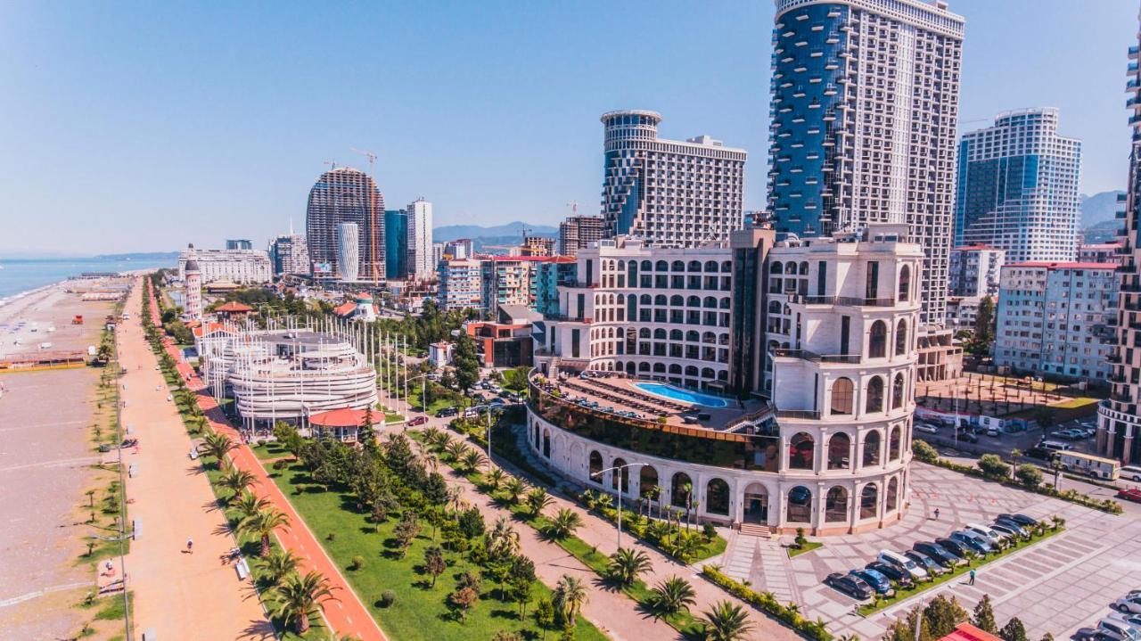 Colosseum Marina Hotel Batumi Luaran gambar