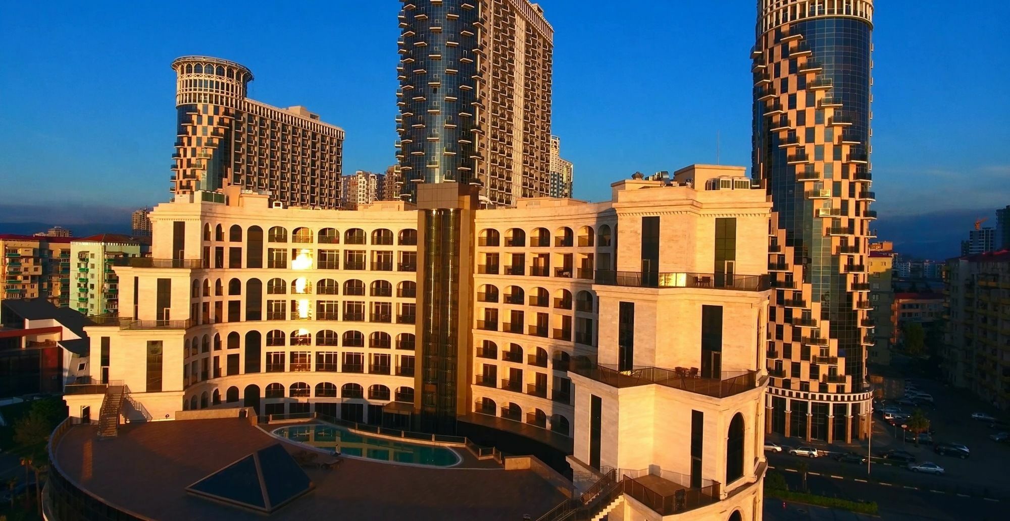 Colosseum Marina Hotel Batumi Luaran gambar